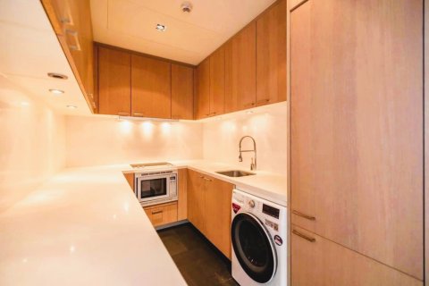 Condo in Bangkok, Thailand, 1 bedroom № 181261 - photo 18