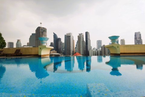 Condo in Bangkok, Thailand, 3 bedrooms  № 181255 - photo 10