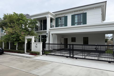 Maison à Bangkok, Thaïlande 4 chambres № 180531