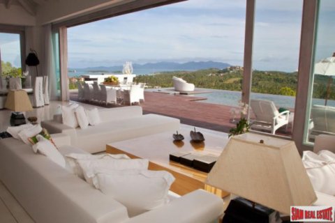 Villa in Ko Samui, Thailand 5 bedrooms № 194391