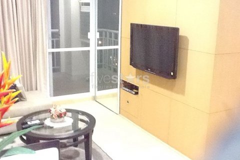 Condo in Watthana, Bangkok, Thailand, 2 bedrooms  № 141213 - photo 9