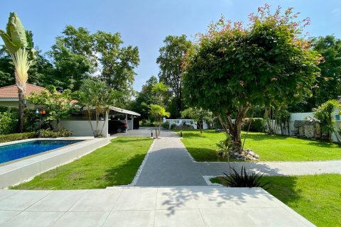 Вилла в Чиангмае, Таиланд с 4 спальнями  № 159601 - фото 2