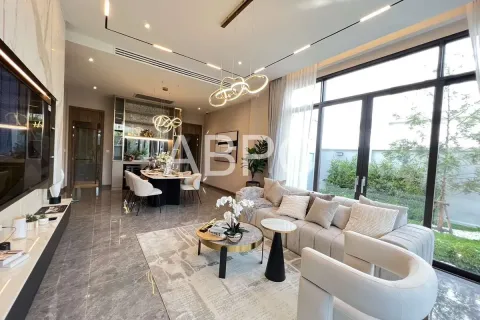 Casa de 4 dormitorios en Jomtien Beach, Pattaya, Tailandia № 211689 - foto 6