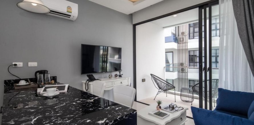 Condo on Surin Beach, Thailand, 1 bedroom № 179855
