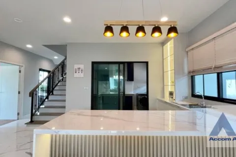 Haus in Samut Prakan, Thailand 4 Schlafzimmer № 216829 - Foto 6