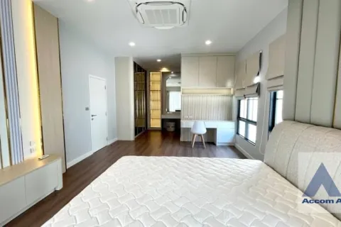 Haus in Samut Prakan, Thailand 4 Schlafzimmer № 216829 - Foto 10