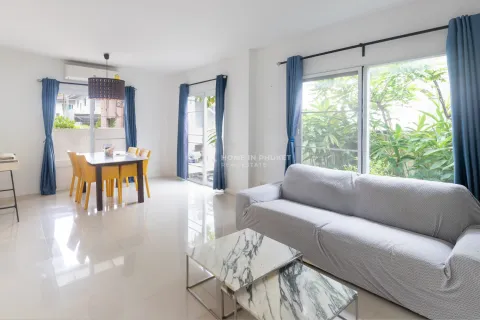 House in Phuket, Thailand 3 bedrooms № 209601 - photo 4