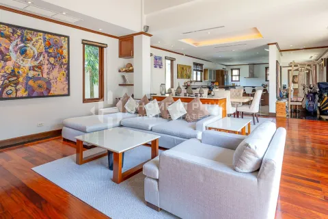 House in Phuket, Thailand 4 bedrooms № 209602 - photo 4