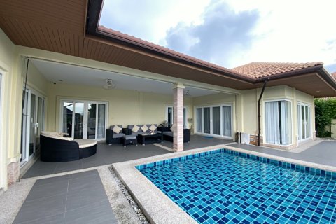 Villa in Hua Hin, Thailand 3 bedrooms № 168342 - photo 5