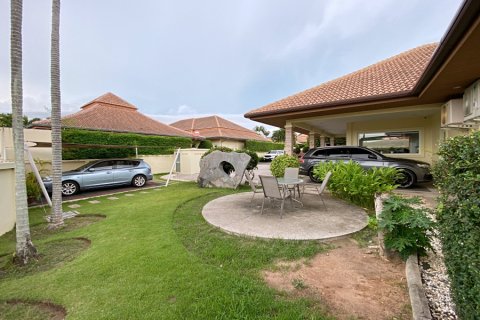 Villa in Hua Hin, Thailand 3 bedrooms № 168342 - photo 27