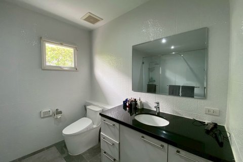 Villa in Hua Hin, Thailand 3 bedrooms № 168337 - photo 18