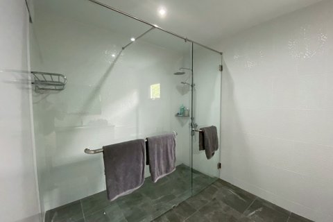 Villa in Hua Hin, Thailand 3 bedrooms № 168337 - photo 19