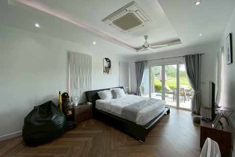 Villa in Hua Hin, Thailand 3 bedrooms № 168337 - photo 14