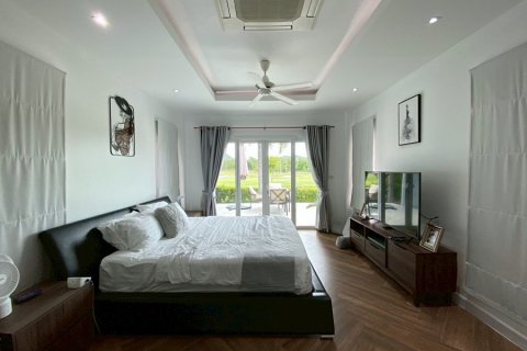 Villa in Hua Hin, Thailand 3 bedrooms № 168337 - photo 15