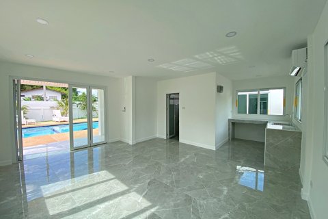 Villa in Hua Hin, Thailand 3 bedrooms № 168338 - photo 24