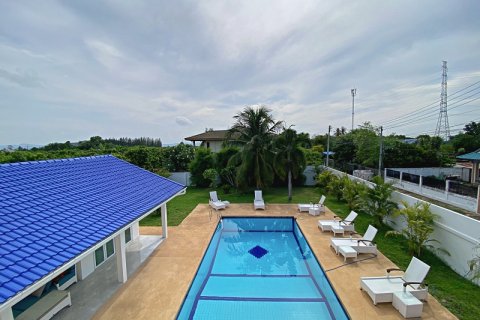 Villa in Hua Hin, Thailand 3 bedrooms № 168338 - photo 20