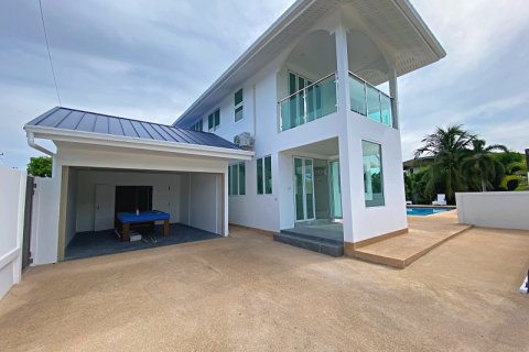 Villa in Hua Hin, Thailand 3 bedrooms № 168338 - photo 4