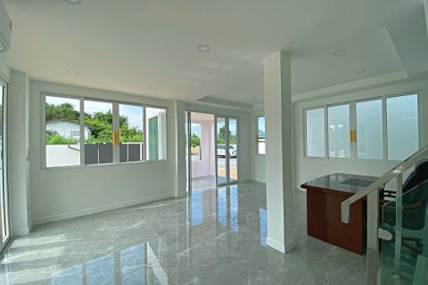 Villa in Hua Hin, Thailand 3 bedrooms № 168338 - photo 10