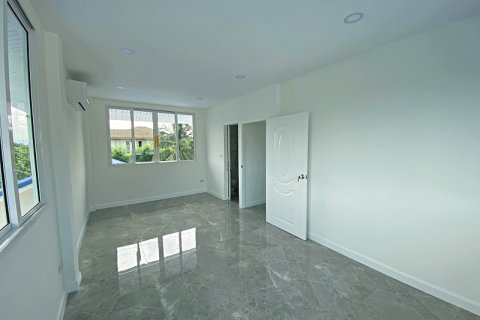 Villa in Hua Hin, Thailand 3 bedrooms № 168338 - photo 15