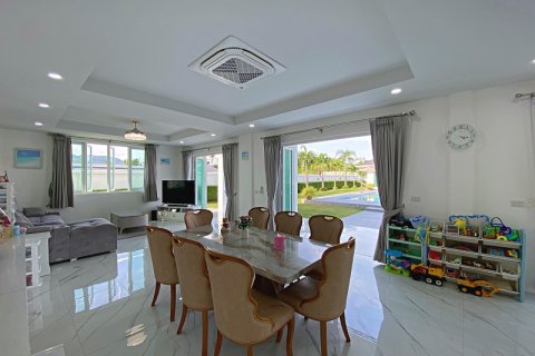 Villa à Hua Hin, Thaïlande 7 chambres № 168339 - photo 9
