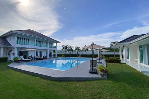 Villa à Hua Hin, Thaïlande 7 chambres № 168339