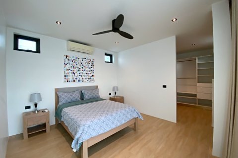 Villa in Hua Hin, Thailand 4 bedrooms № 168343 - photo 28