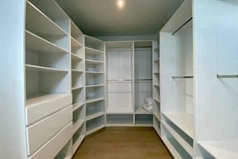 Villa in Hua Hin, Thailand 4 bedrooms № 168343 - photo 25