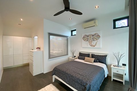 Villa in Hua Hin, Thailand 4 bedrooms № 168343 - photo 15
