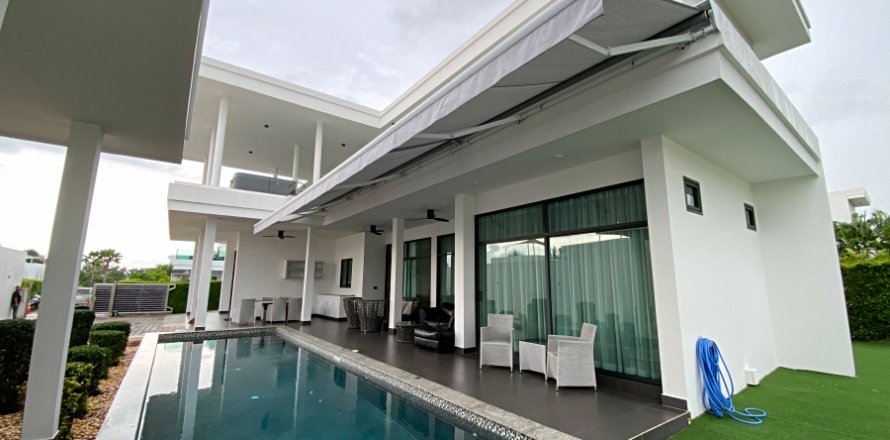 Villa in Hua Hin, Thailand 4 bedrooms № 168343