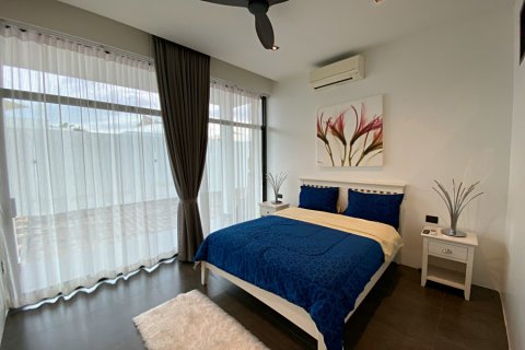 Villa in Hua Hin, Thailand 4 bedrooms № 168343 - photo 17