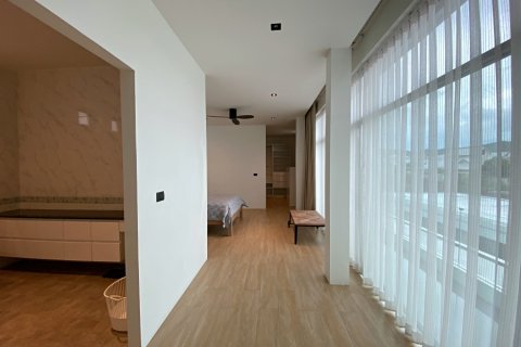 Villa in Hua Hin, Thailand 4 bedrooms № 168343 - photo 30