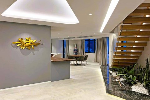 Penthouse in Bangkok, Thailand 3 bedrooms № 180495 - photo 14