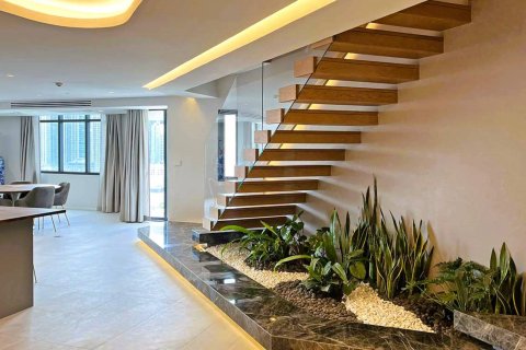 Penthouse in Bangkok, Thailand 3 bedrooms № 180495 - photo 6