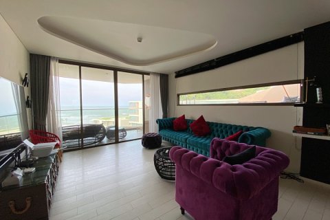 Penthouse in Hua Hin, Thailand 3 bedrooms № 168294 - photo 8