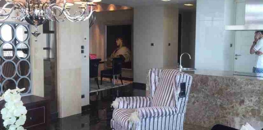 Condo in Thonburi, Bangkok, Thailand, 2 bedrooms  № 183108