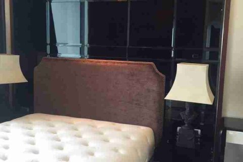 Condo in Thonburi, Bangkok, Thailand, 2 bedrooms  № 183108 - photo 9
