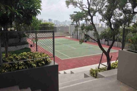 Condo in Thonburi, Bangkok, Thailand, 2 bedrooms  № 183108 - photo 14