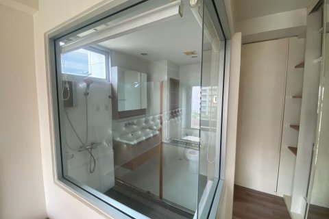 Studio in the Condo in Khlong Toei, Bangkok, Thailand  № 151225 - photo 11