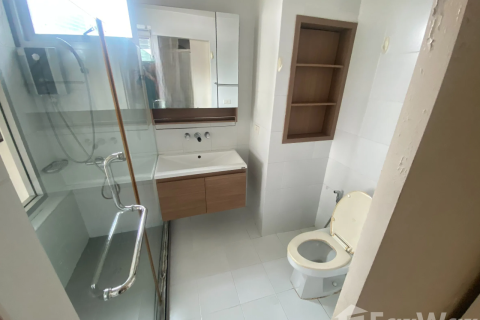 Studio in the Condo in Khlong Toei, Bangkok, Thailand  № 151225 - photo 5