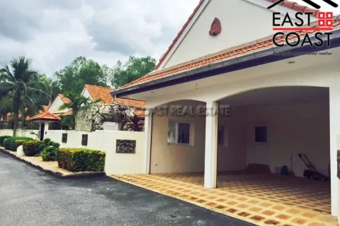 Casa de 3 dormitorios en Pattaya, Tailandia № 212203 - foto 5