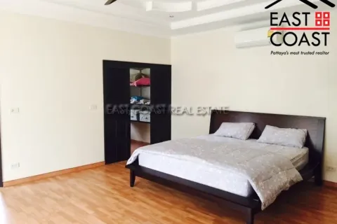 Casa de 3 dormitorios en Pattaya, Tailandia № 212203 - foto 10