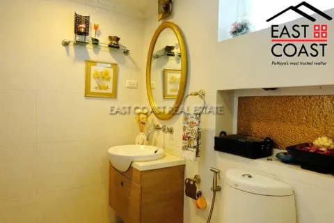Casa de 5 dormitorios en Pattaya, Tailandia № 212205 - foto 21