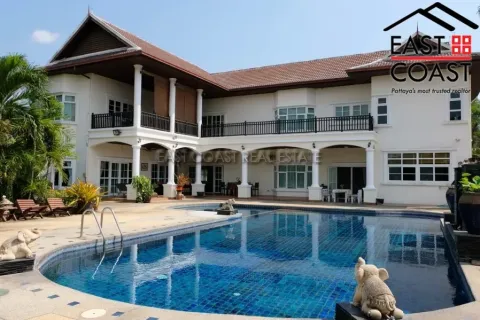 Casa de 5 dormitorios en Pattaya, Tailandia № 212205
