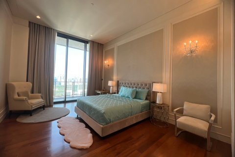 Condo à Pathum Wan, Bangkok, Thaïlande, 4 chambres  № 172544