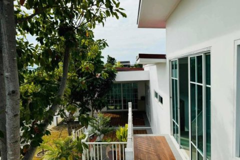 Villa in Hua Hin, Thailand 4 bedrooms № 152348 - photo 7