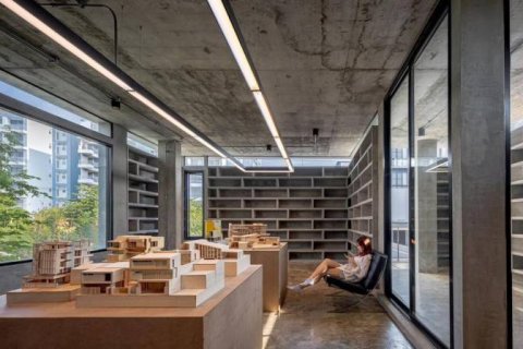 Таунхаус в Бангкоке, Таиланд с 3 спальнями  № 152346 - фото 4