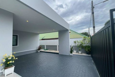 Villa in Pattaya, Thailand 3 bedrooms № 152347 - photo 1