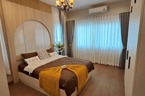 Villa in Pattaya, Thailand 3 bedrooms № 152347 - photo 8