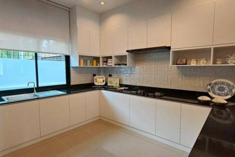 Villa in Pattaya, Thailand 3 bedrooms № 152347 - photo 6