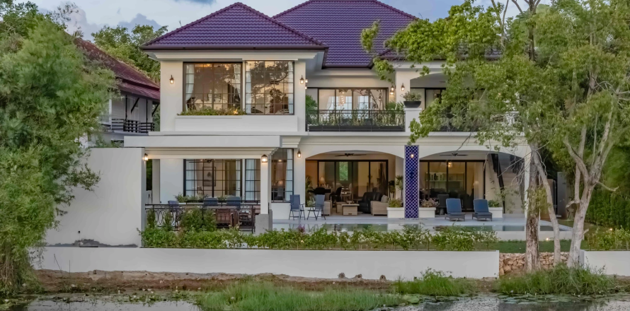 Maison à Bang Tao, Thaïlande 7 chambres № 174025